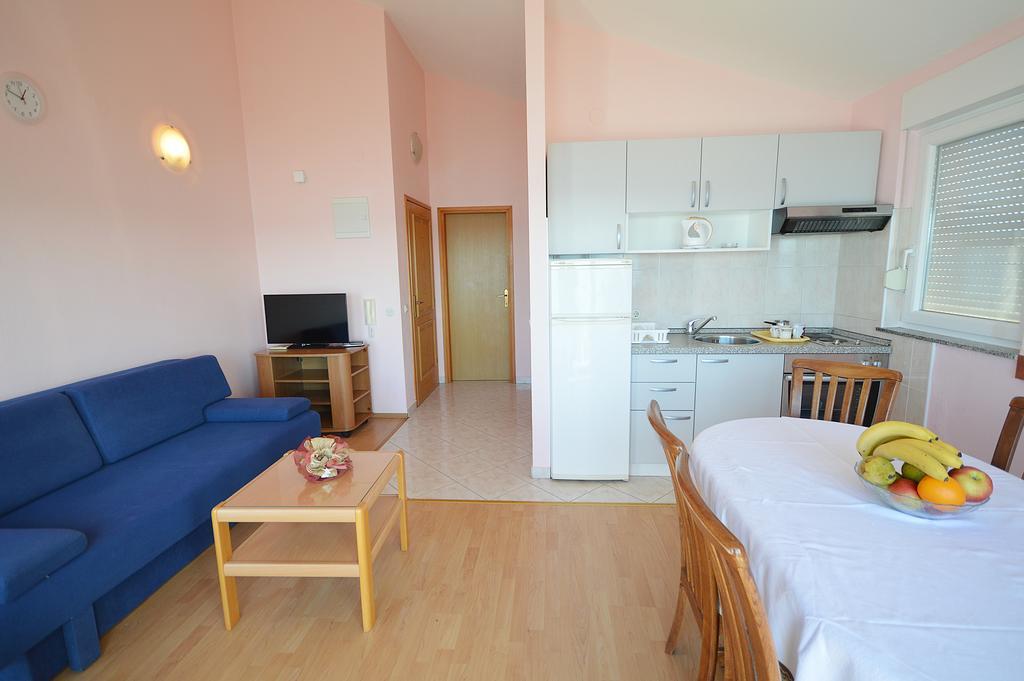 Apartments Danijela 2 Sukošan Kamer foto